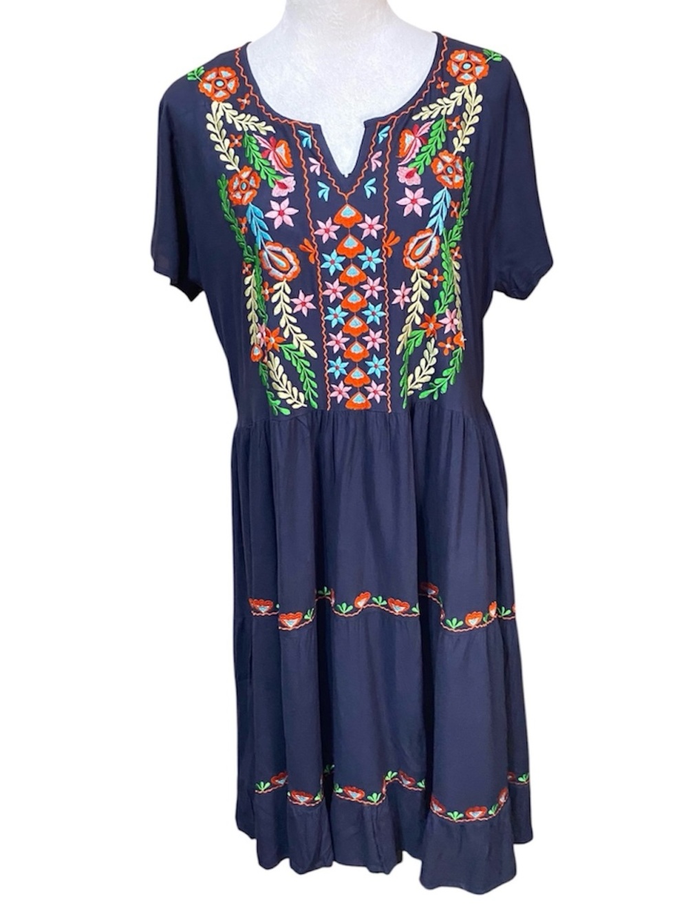 SHORELINE Embroidered Navy Floral Midi Dress